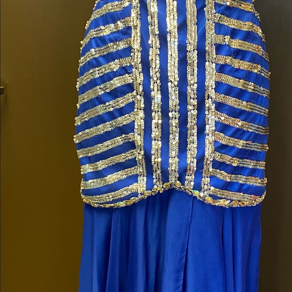 NWT Party Time Formal One Shoulder Detachable Train Royal/ Silver - Sz 2, 8, 12 - Picture 5 of 7